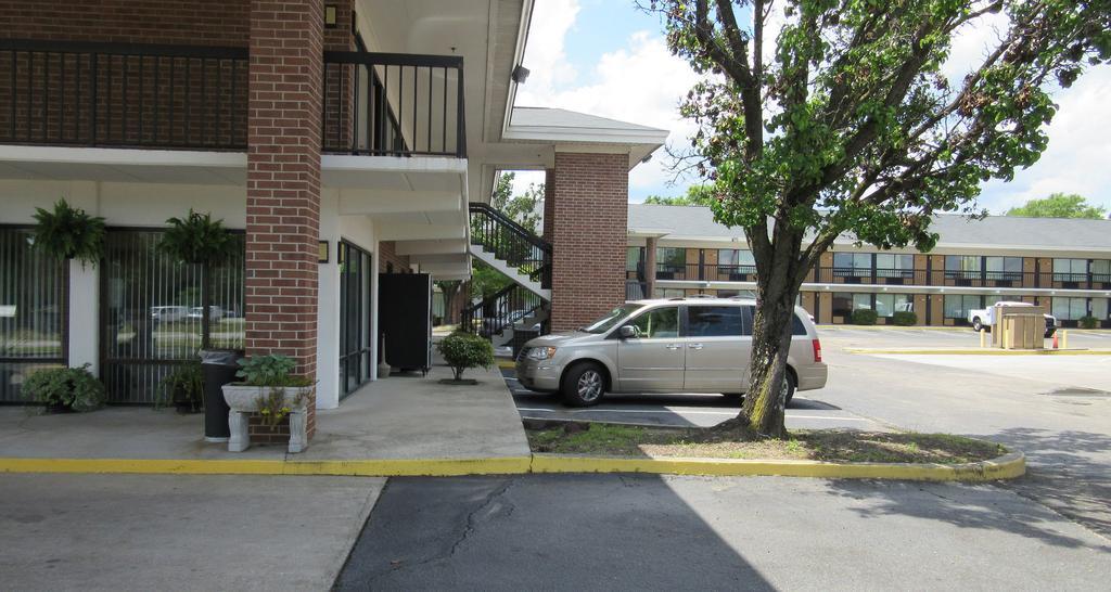 Motel Travel - 2*